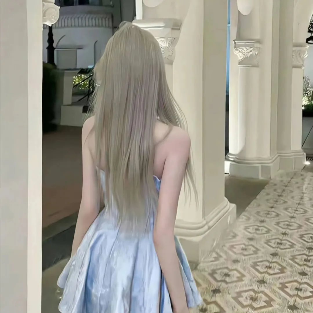 恰如白梨尽落渊